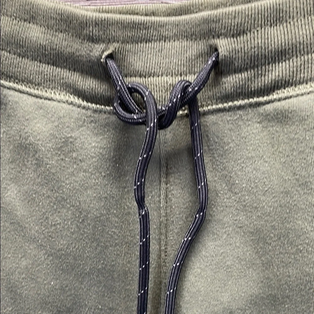 Hollister Green Cargo Pants‎ with Elastic Cuffs